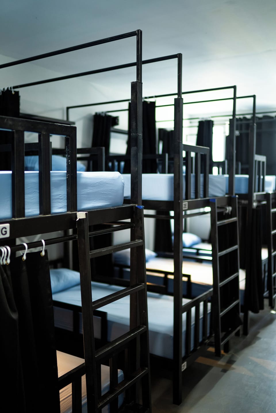 In-room safe, bed sheets