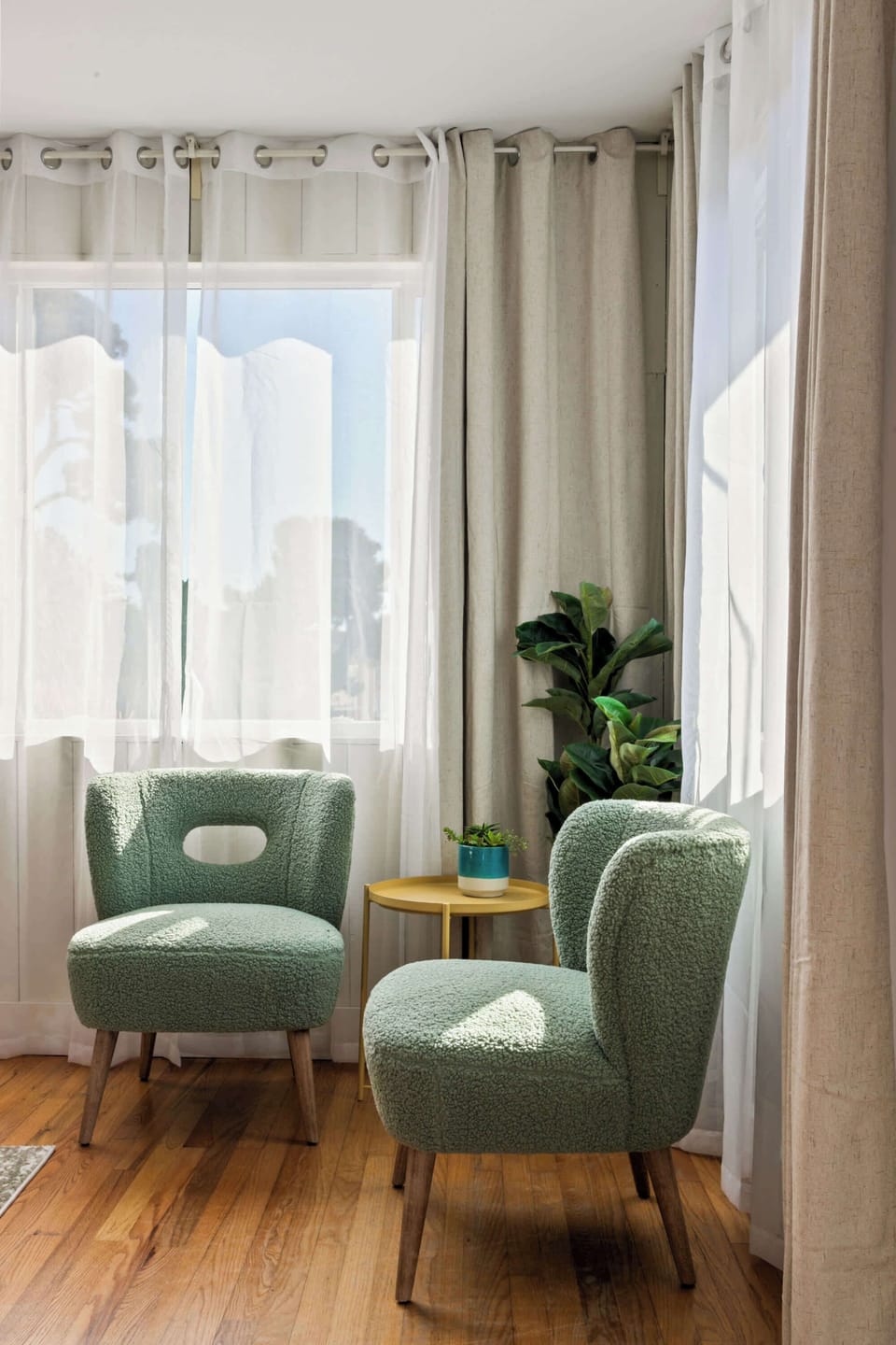 Sitting Area Unit 1