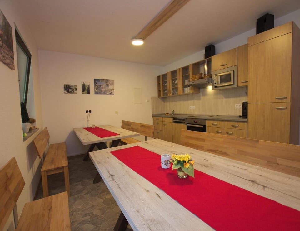 Apartment | Dining