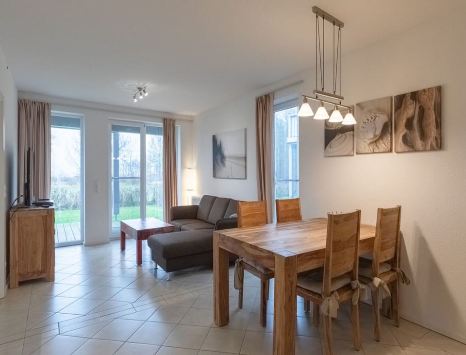 Apartment | Dining