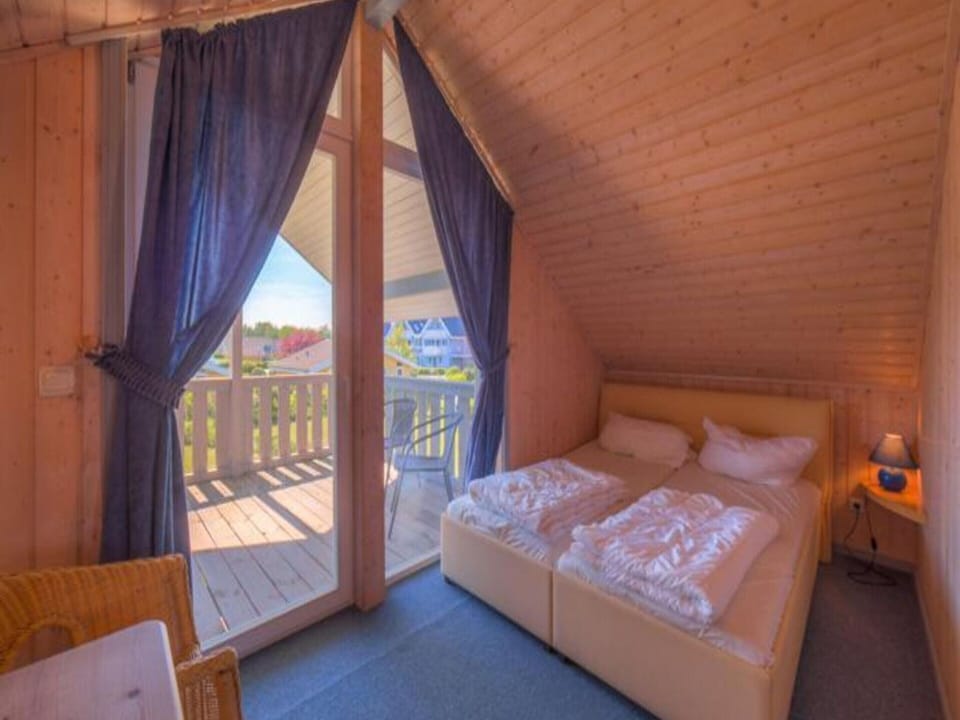 House | 3 bedrooms, individually furnished