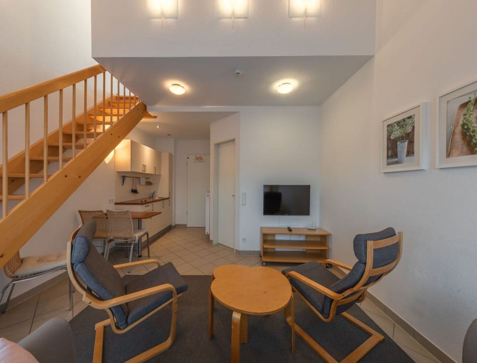 Apartment | Dining