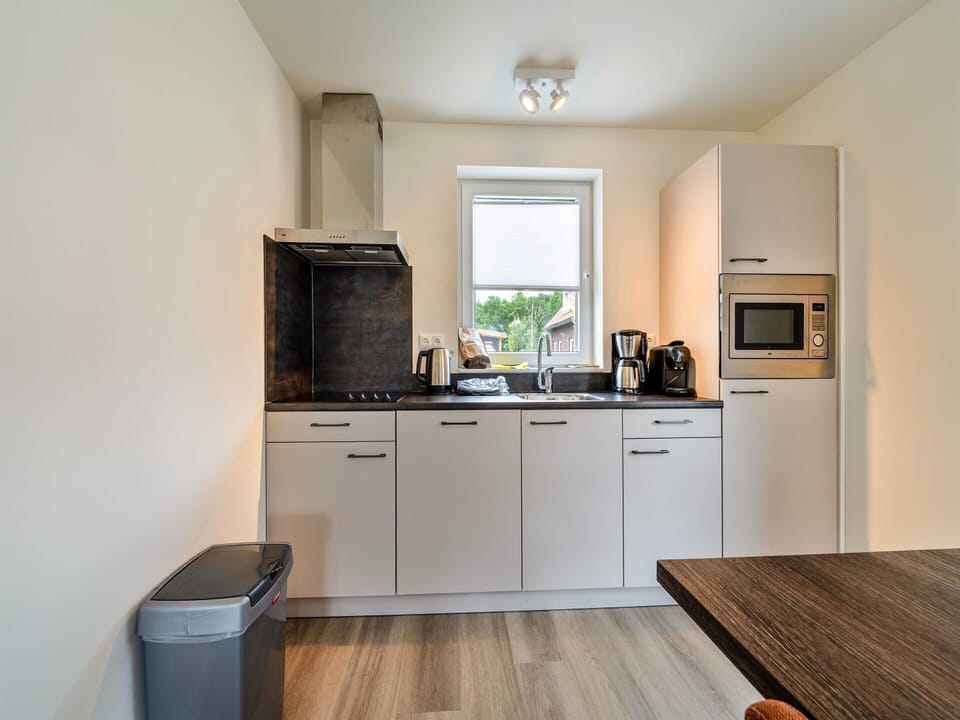 House | Private kitchen | Electric kettle, highchair