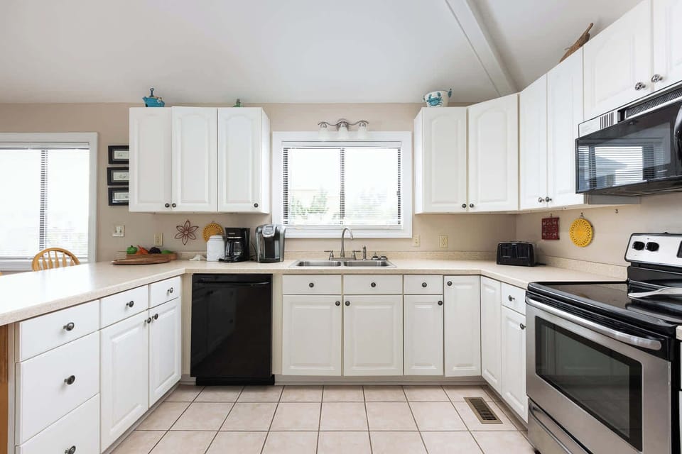 Fully stocked kitchen