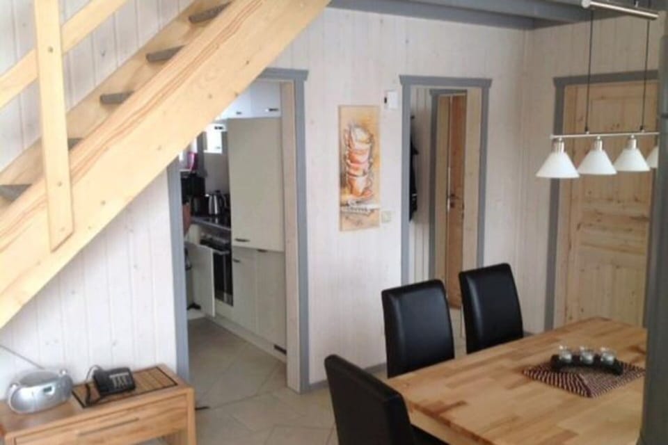 House | Private kitchen | Electric kettle, toaster, highchair