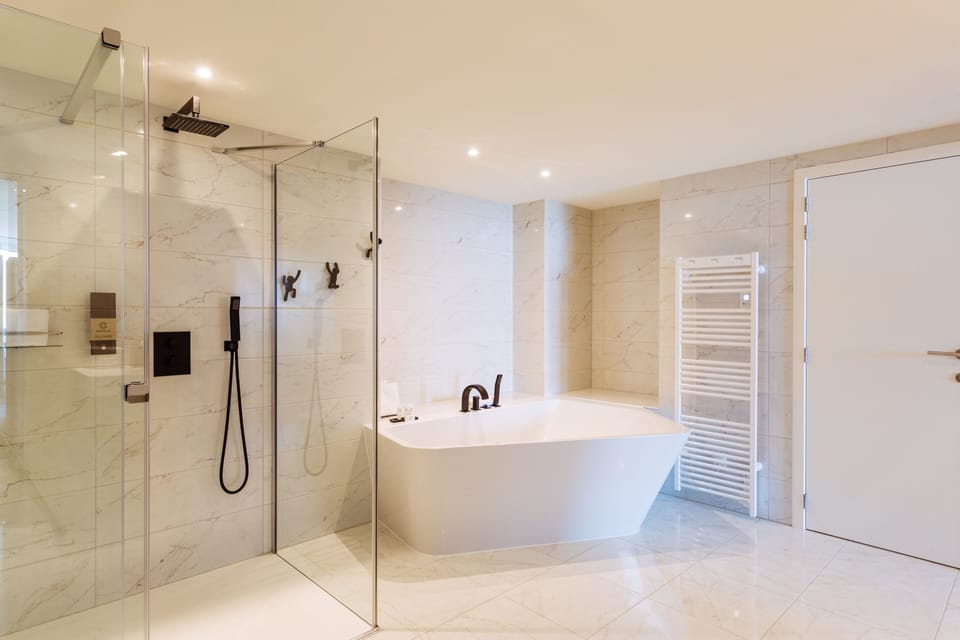 Andromeda Suite, Sea View | Bathroom | Free toiletries, hair dryer, bathrobes, slippers