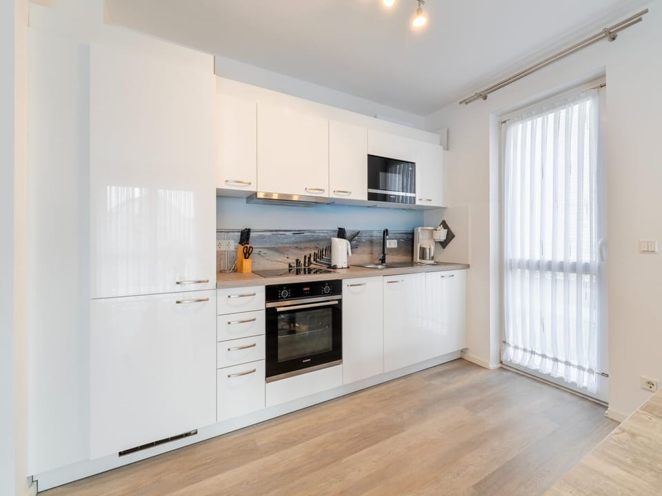 Apartment | Private kitchen | Electric kettle, toaster