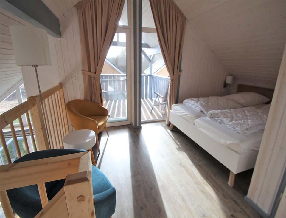 House | 3 bedrooms, individually furnished
