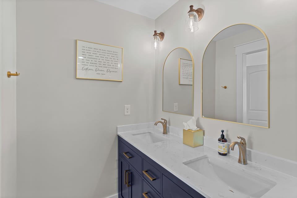 Master Ensuite Bathroom
