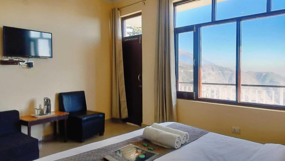 Double Room, Balcony, Mountain View