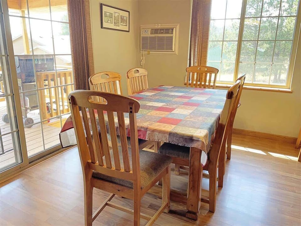 Additional seating at the counter 
