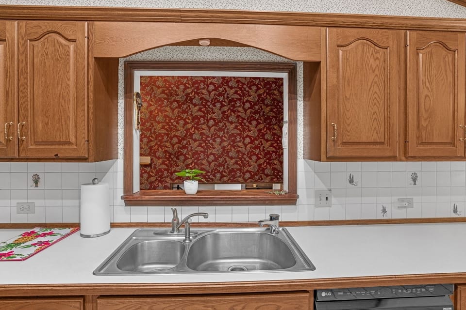 House, 3 Bedrooms | Private kitchen | Coffee/tea maker, fridge, oven, toaster