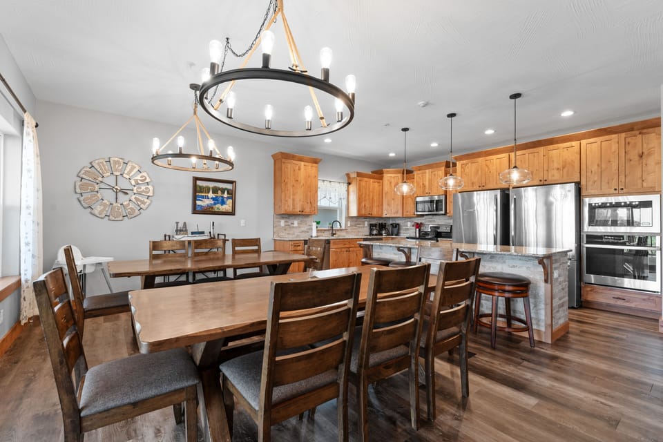 House, Multiple Bedrooms | Dining