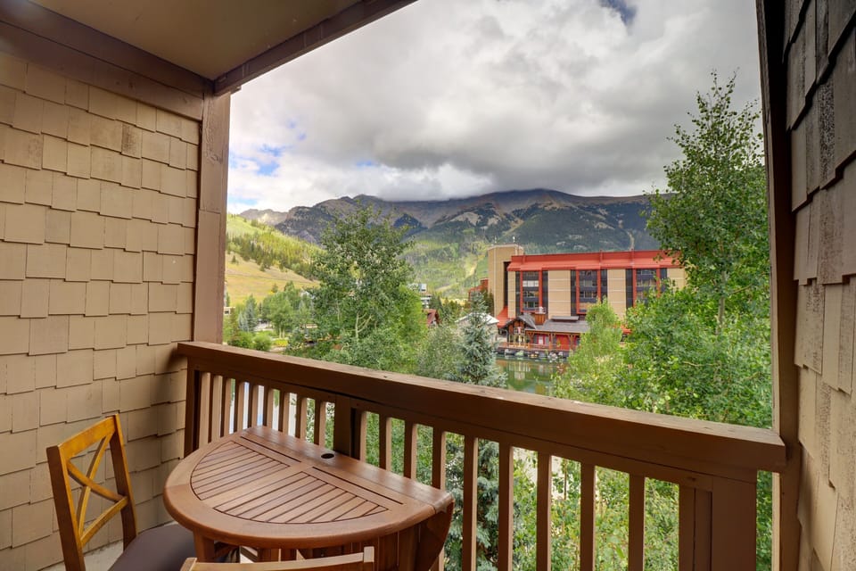 Condo, 2 Bedrooms | Outdoor dining