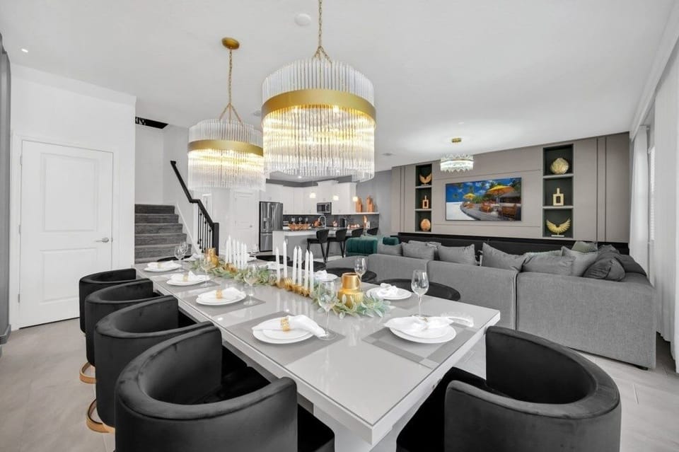 Villa, Multiple Bedrooms | Dining