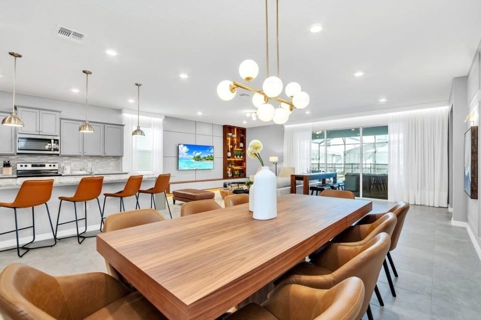 Villa, Multiple Bedrooms | Dining