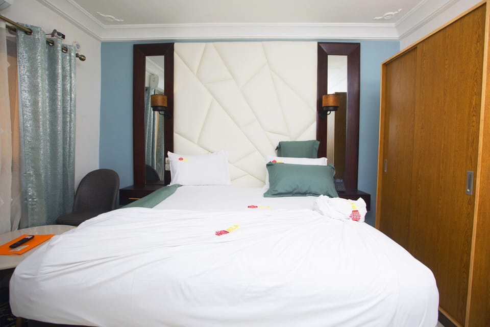 Elite Room | Individually decorated, individually furnished, laptop workspace