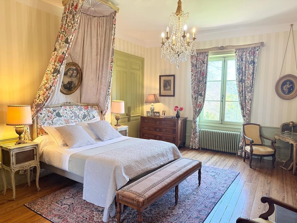 Superior Suite, 2 Bedrooms Garden View | Laptop workspace, iron/ironing board, free WiFi, bed sheets
