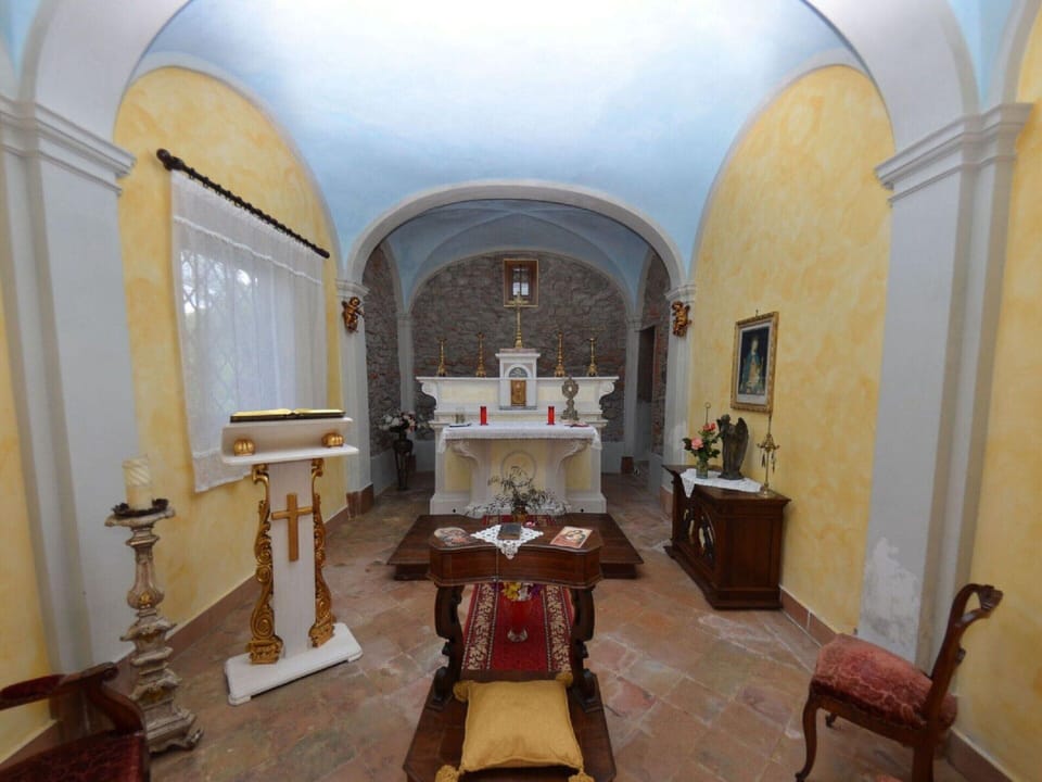House | 4 bedrooms, individually furnished, bed sheets