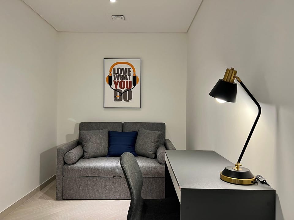 Deluxe Apartment, Balcony | 1 bedroom, desk, iron/ironing board, free WiFi
