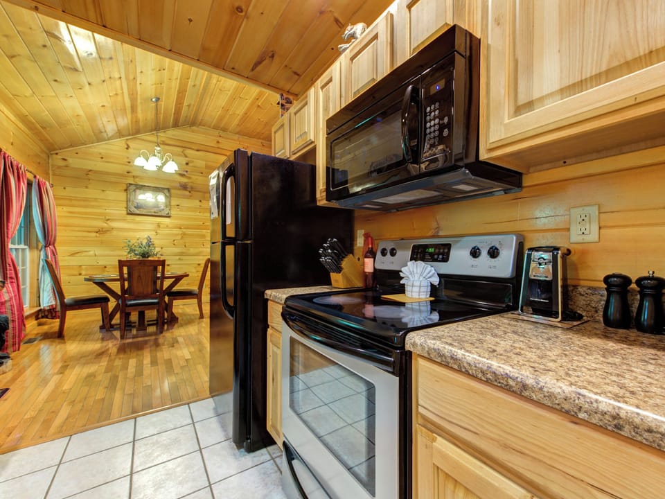 Cabin, Multiple Beds, Hot Tub, Mountain View (Smokies Bungalow) | Private kitchen | Fridge, microwave, oven, dishwasher