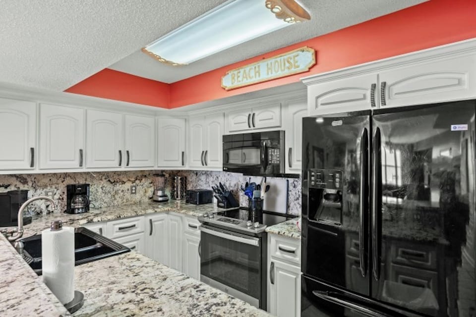 A fully stocked kitchen makes meal preparation a breeze.