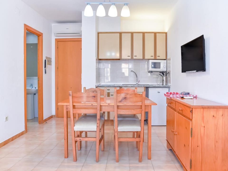 Apartment | Dining