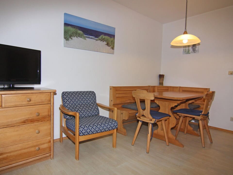 Apartment | Dining