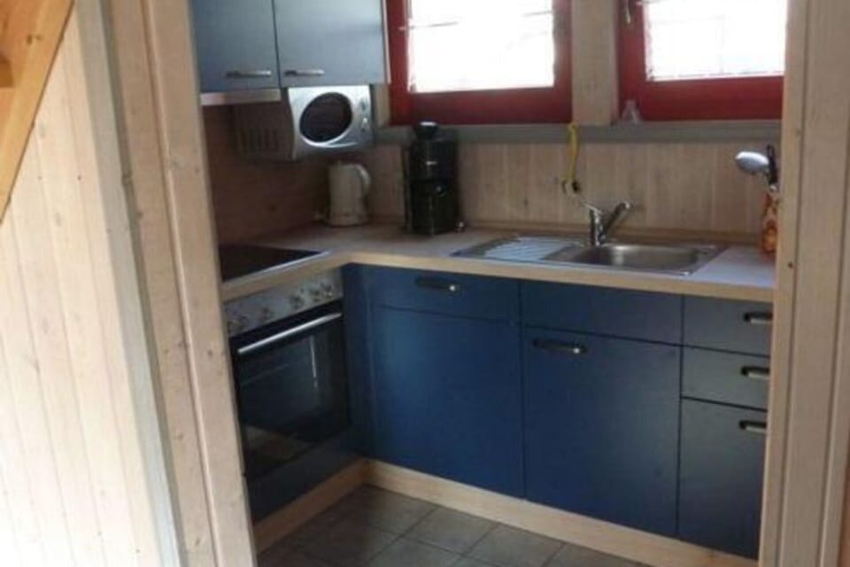 House | Private kitchen | Electric kettle, toaster, highchair