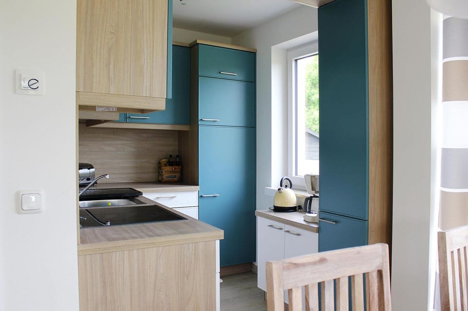 House | Private kitchen | Electric kettle, toaster, highchair