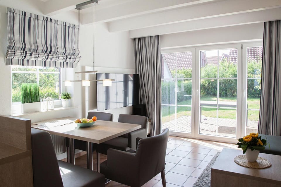 House | Dining
