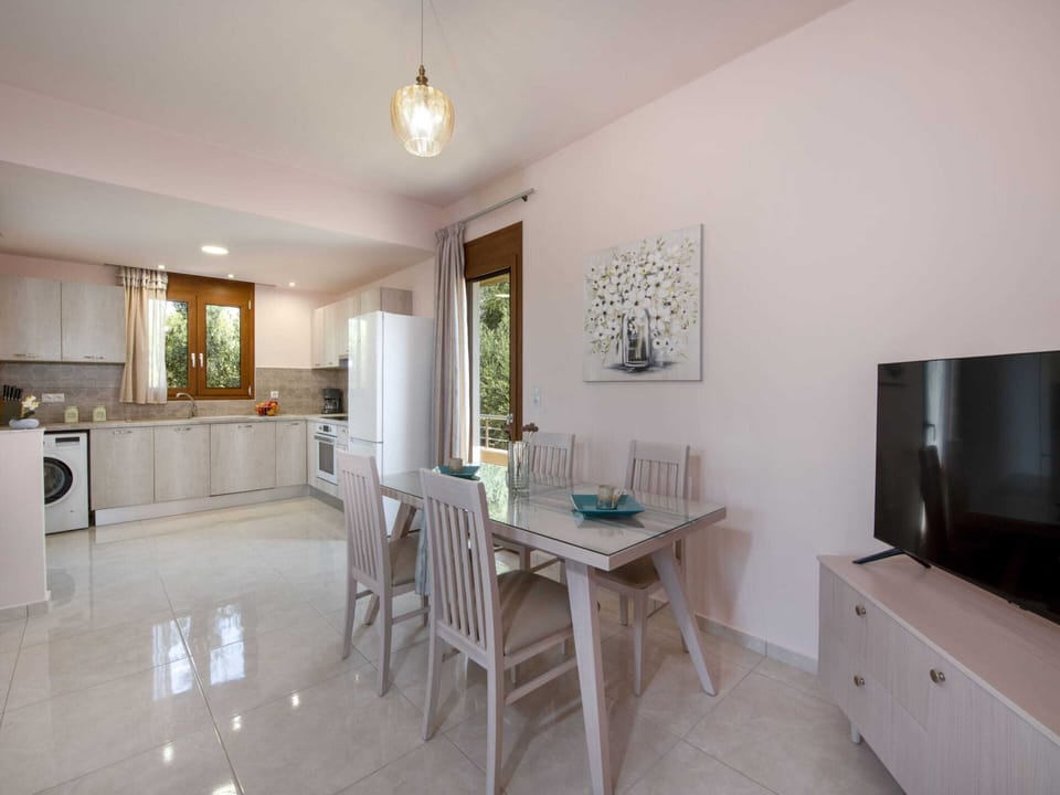 House | Dining