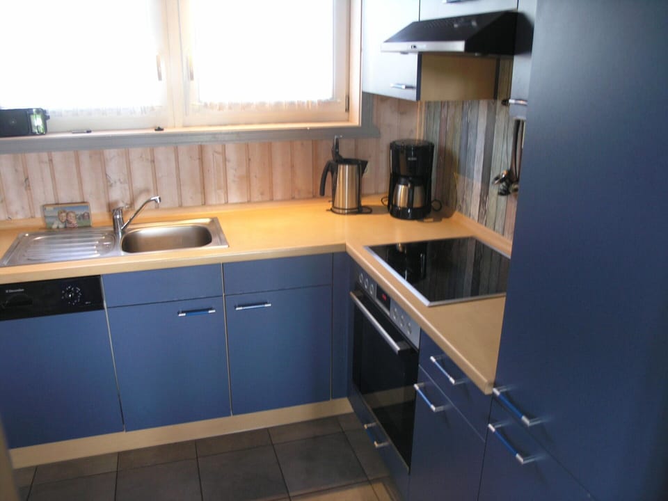 House | Private kitchen | Electric kettle, toaster