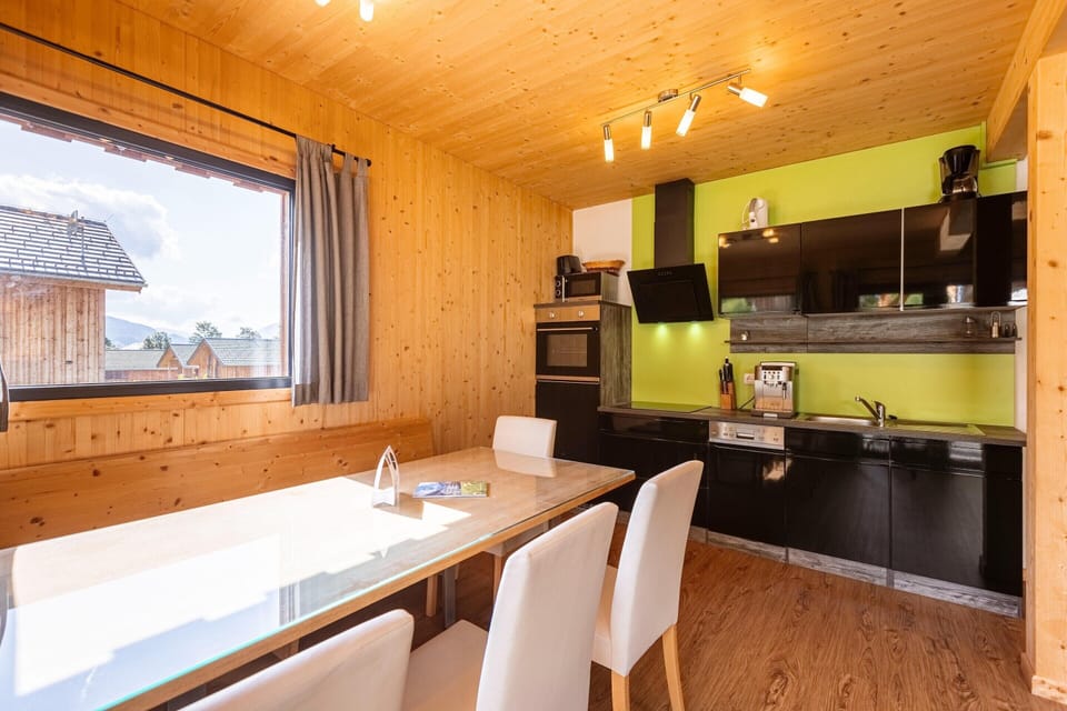 Chalet | Private kitchen | Highchair