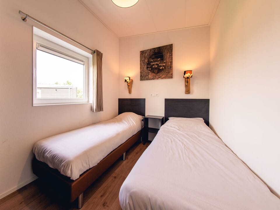 House | 3 bedrooms, individually furnished, bed sheets