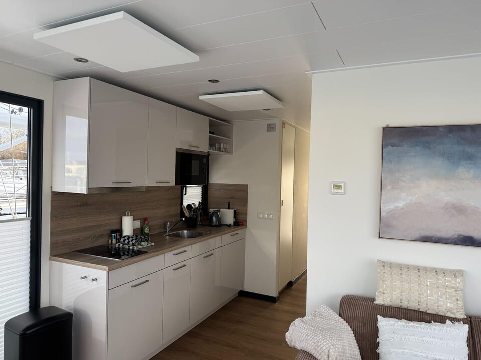 House | Private kitchen | Electric kettle