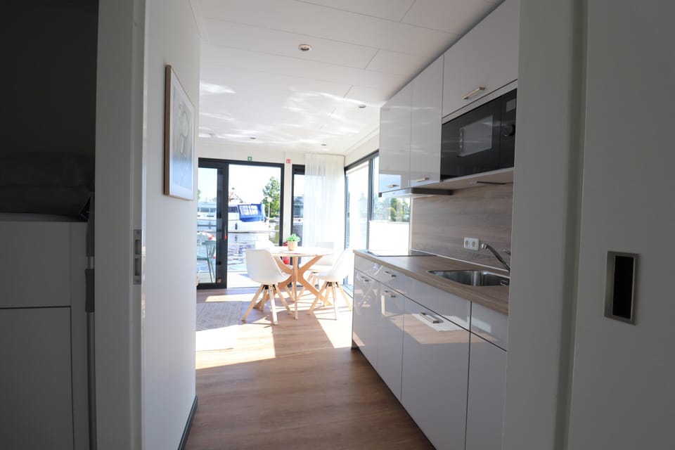 House | Reception