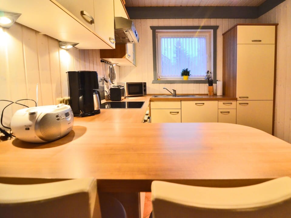 House | Private kitchen | Electric kettle, toaster, highchair