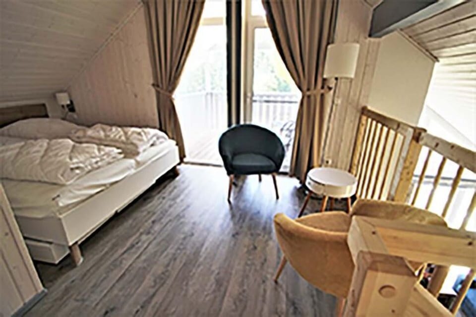 House | 3 bedrooms, individually furnished