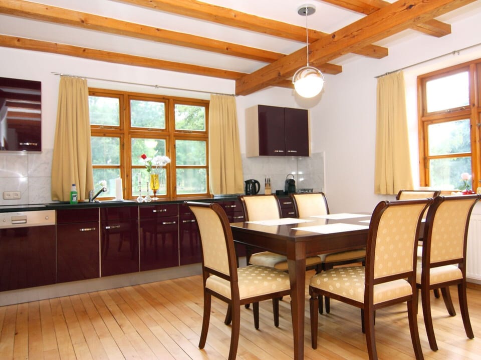 House | Dining