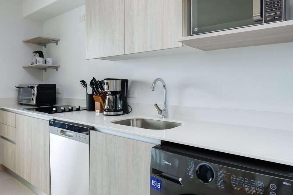 Fully-equipped kitchen