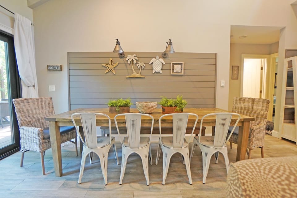 Dining table with more than enough room for the entire family!