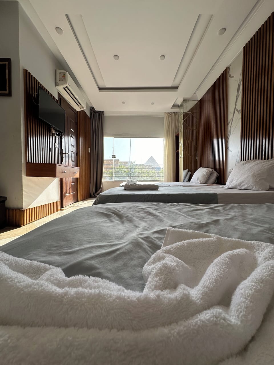 Deluxe Triple Room | Hypo-allergenic bedding, in-room safe, free WiFi