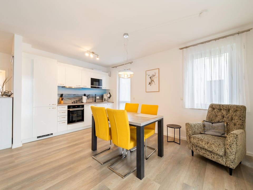 Apartment | Dining