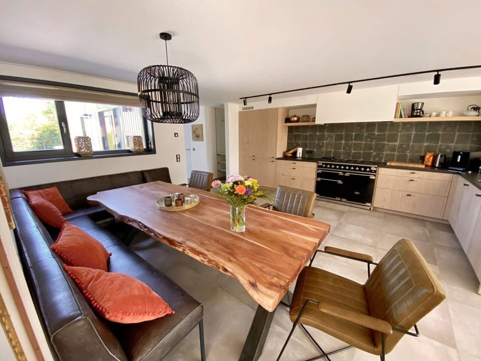 House | Dining