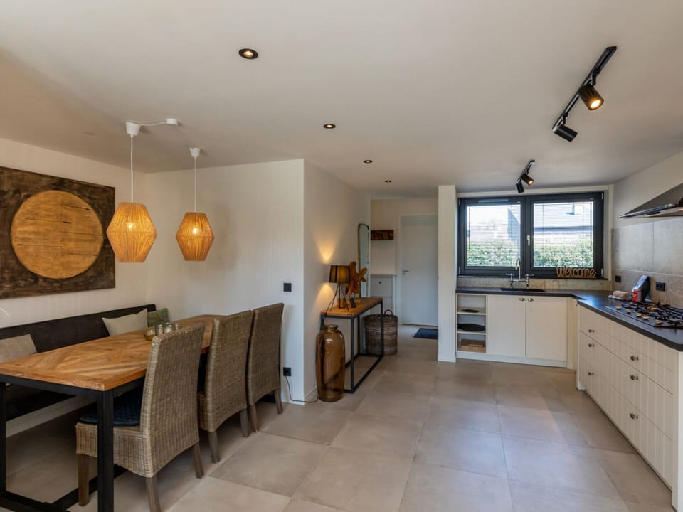 House | Dining