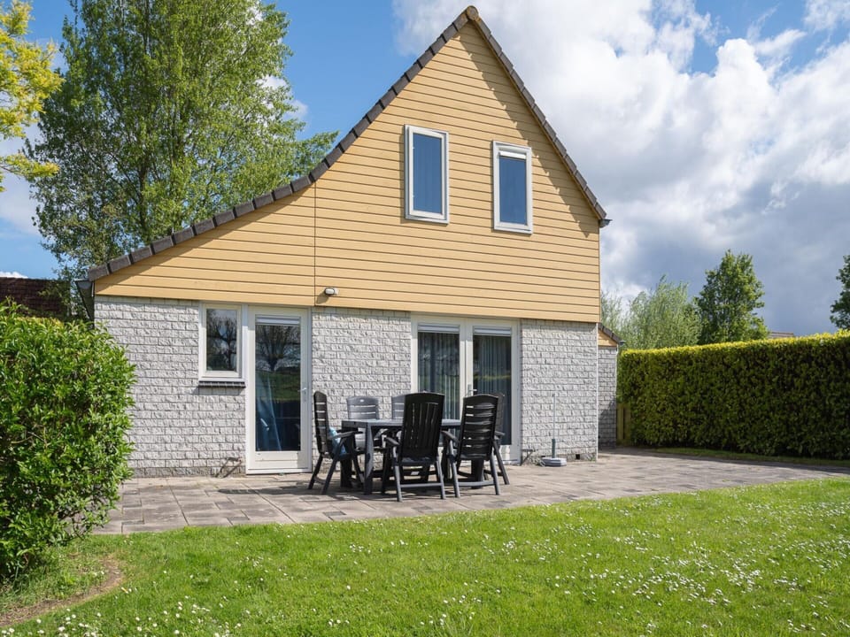House | Dining