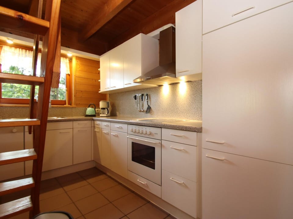 House | Private kitchen | Electric kettle, toaster, highchair