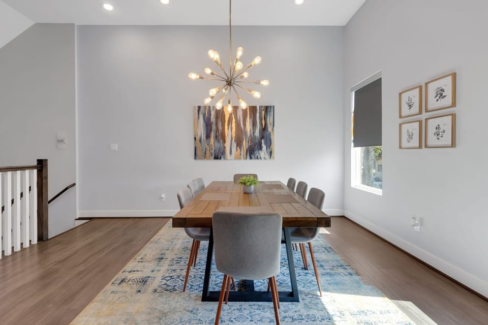 Architecture, Building, Dining Room, Dining Table, Furniture
