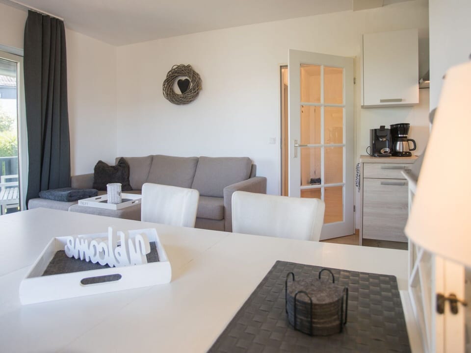 Apartment | Dining